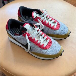 Nike Waffle Multi Texture Sneakers